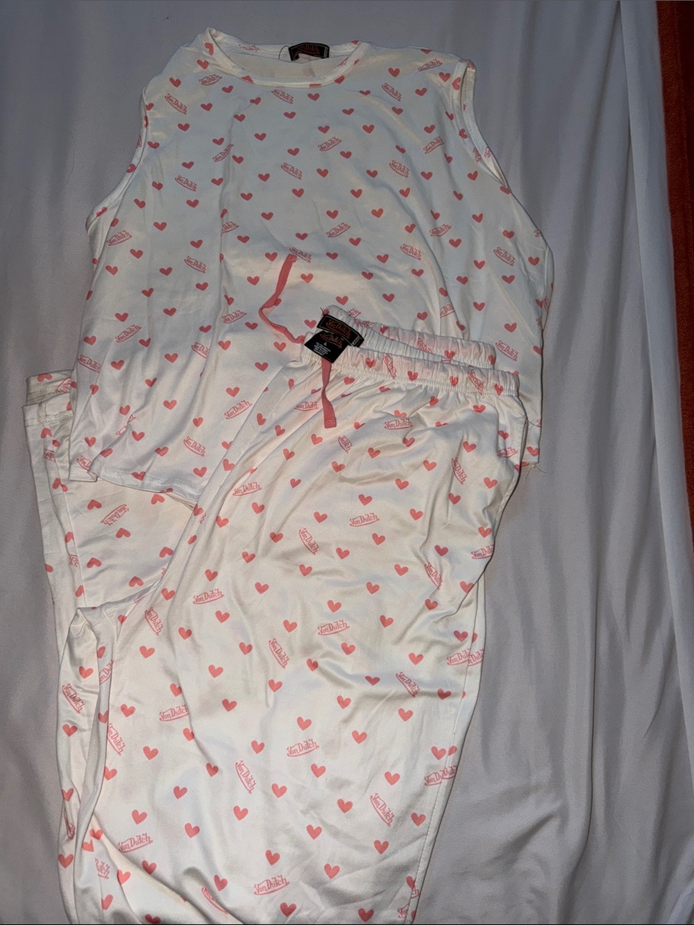 VON DUTCH HEART PRINT PAJAMA SET
